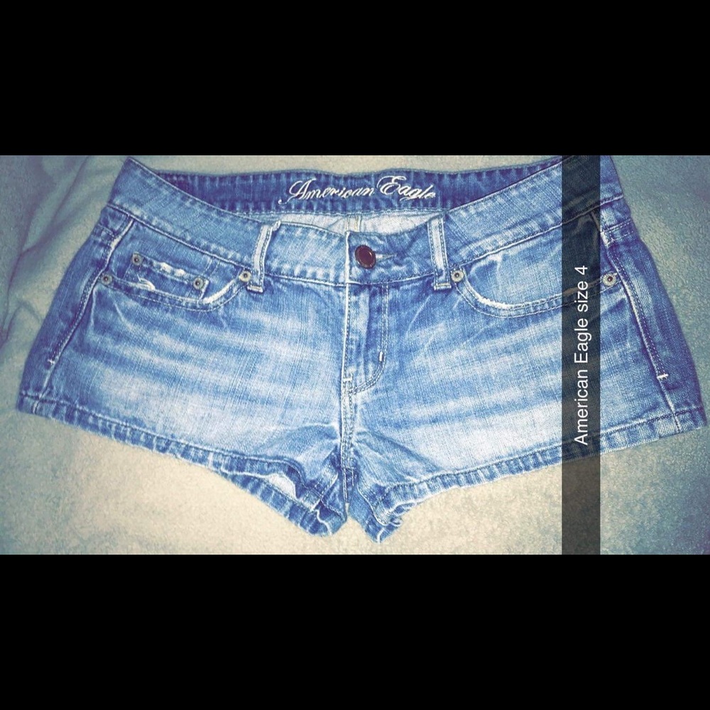 American eagle shorts size 4